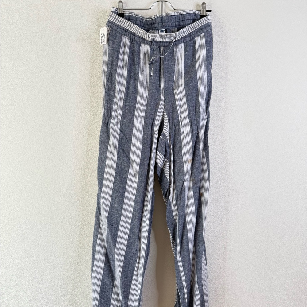 Old Navy Blue and White Striped Women's Chinos